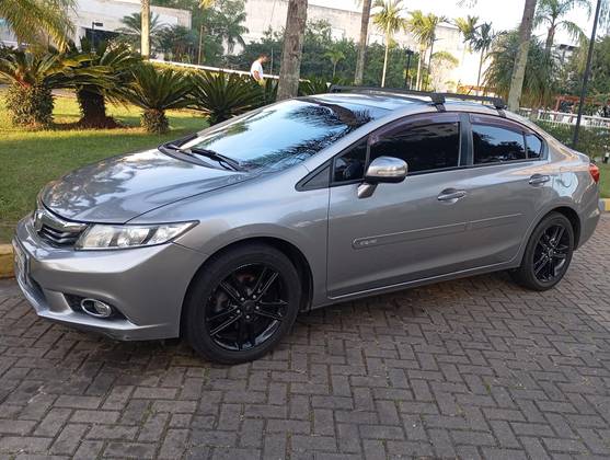 HONDA CIVIC 2.0 LXR 16V FLEX 4P AUTOMÁTICO HONDA CIVIC 2.0 LXR 16V FLEX 4P AUTOMÁTICO